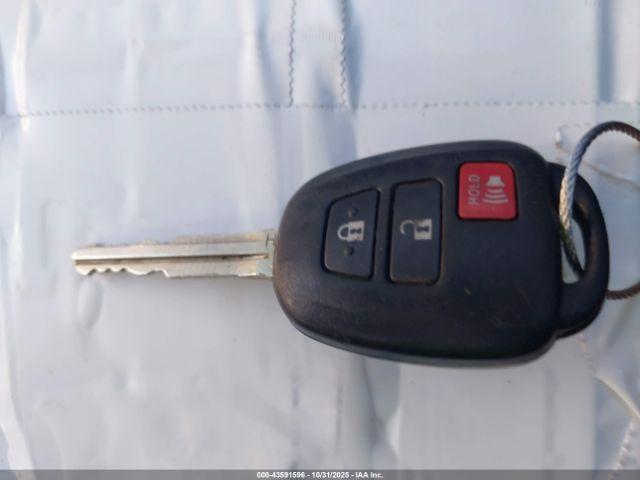 Toyota Prius c Two Image 7