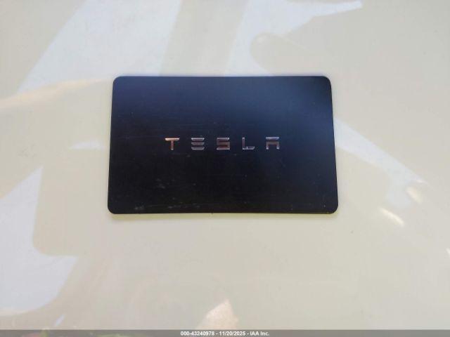 Tesla Model 3 Long Range Rear-wheel Drive Image 11