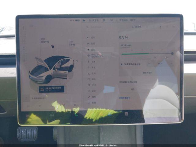 Tesla Model 3 Long Range Rear-wheel Drive Image 14