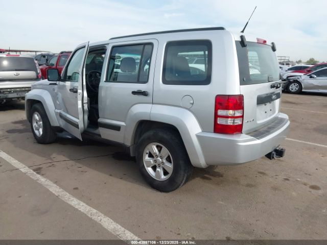 Jeep Liberty Sport Image 4