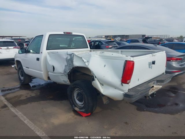 Chevrolet C2500 Cheyenne Image 2