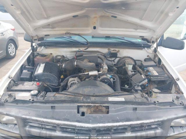 Chevrolet C2500 Cheyenne Image 11