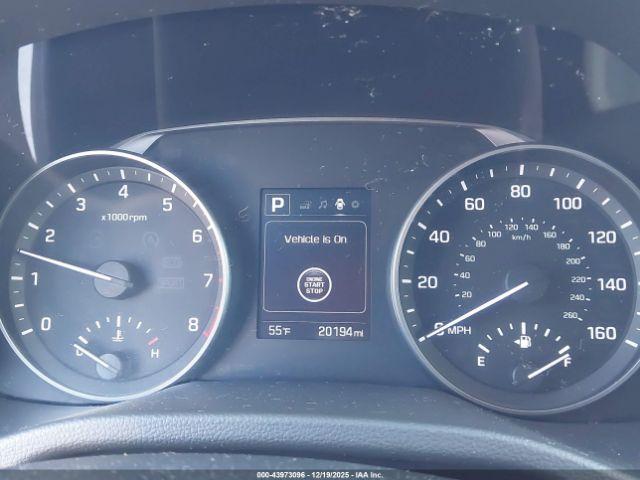 Hyundai ELANTRA Value Edition Image 4