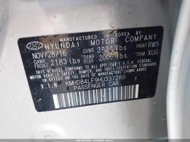 Hyundai ELANTRA Value Edition Image 3