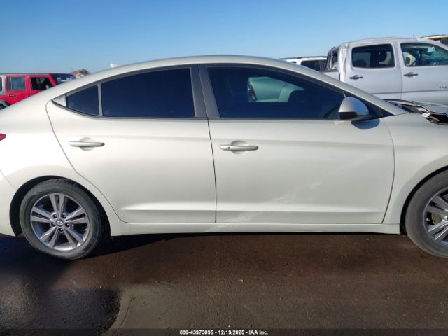 Hyundai ELANTRA Value Edition Image 15