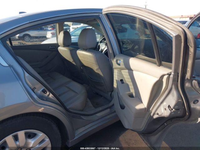 Nissan Altima 2.5 S Image 10