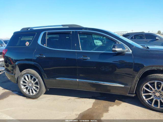 GMC Acadia Fwd Denali Image 8