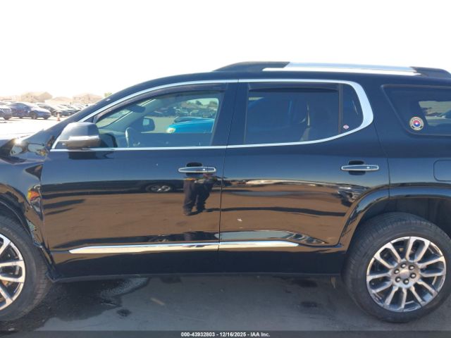 GMC Acadia Fwd Denali Image 9