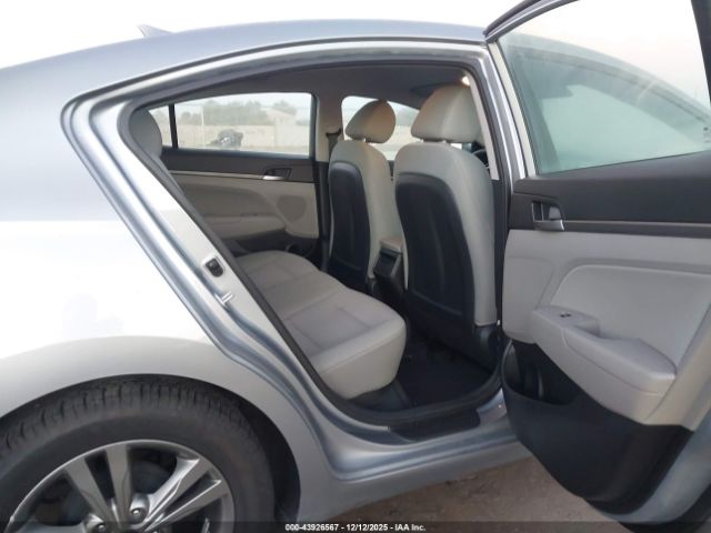 Hyundai ELANTRA Se Image 8