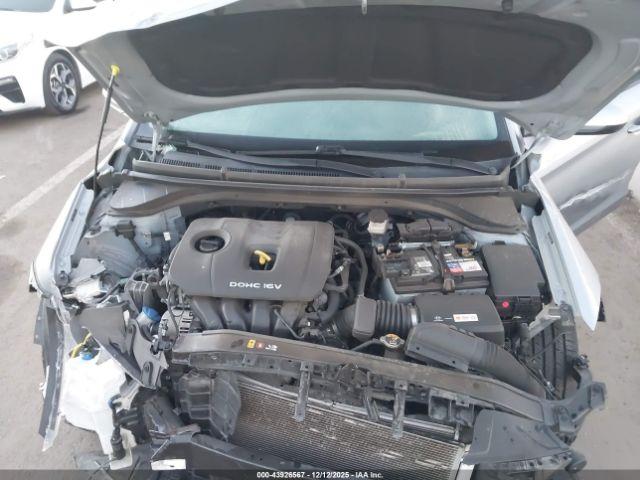 Hyundai ELANTRA Se Image 10