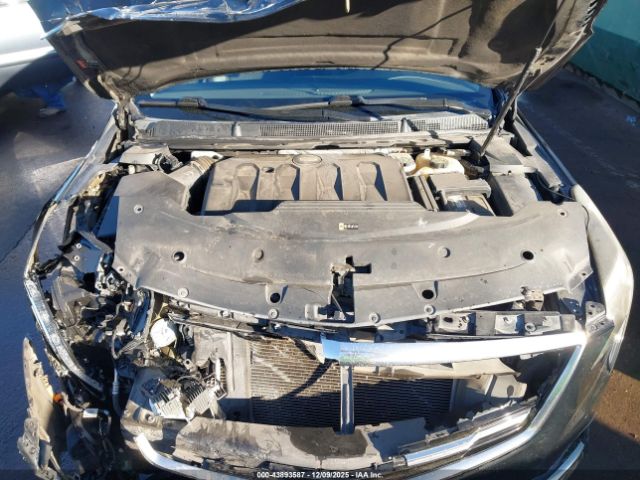 Cadillac XTS Luxury Image 5