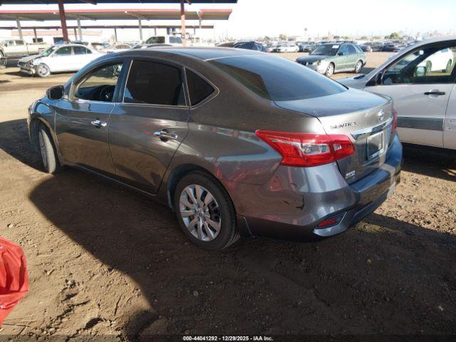 Nissan Sentra S Image 4