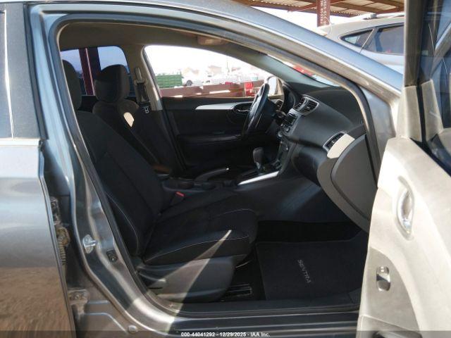 Nissan Sentra S Image 9