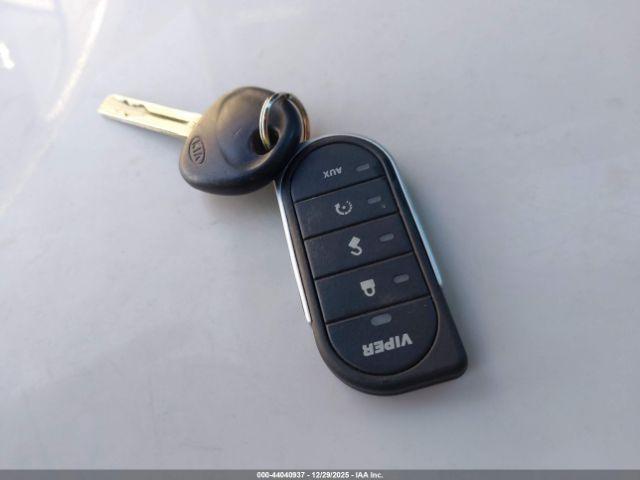 Kia Optima Lx Image 11