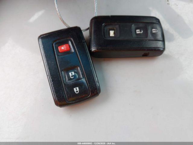 Toyota Prius Image 10