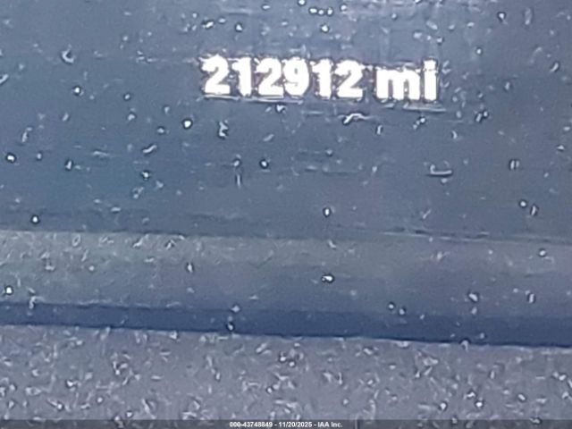 Ram 3500 Laramie Image 17