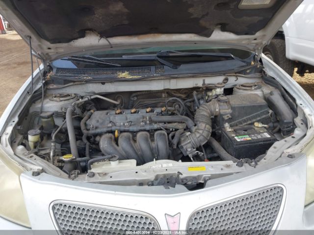 Pontiac Vibe Image 8