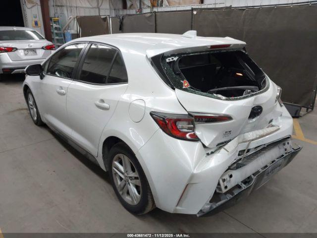 Toyota Corolla Se Image 8