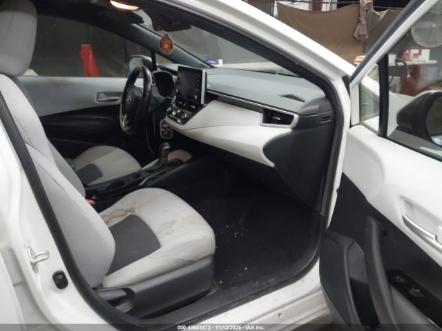 Toyota Corolla Se Image 11