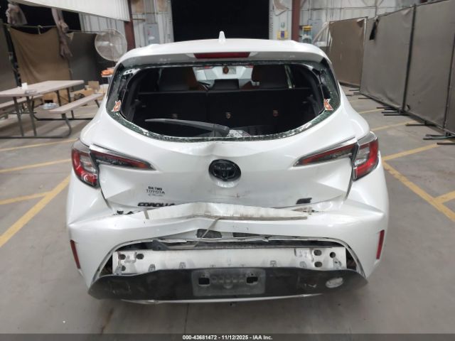 Toyota Corolla Se Image 6