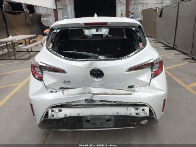 Toyota Corolla Se Image 6