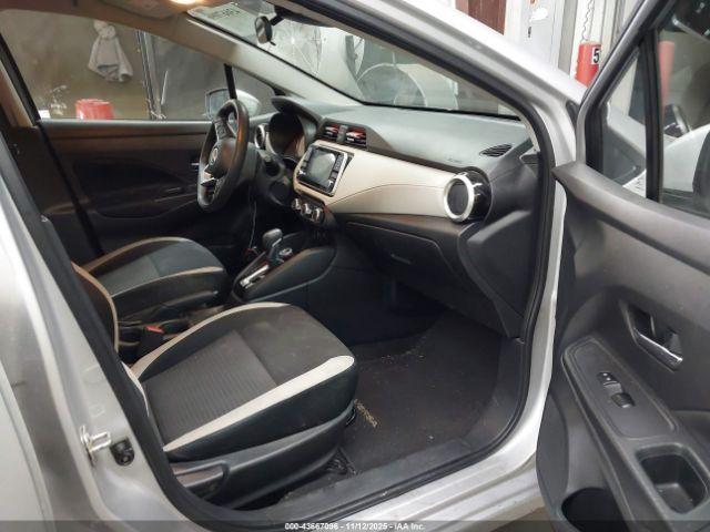 Nissan Versa Sv Xtronic Cvt Image 3