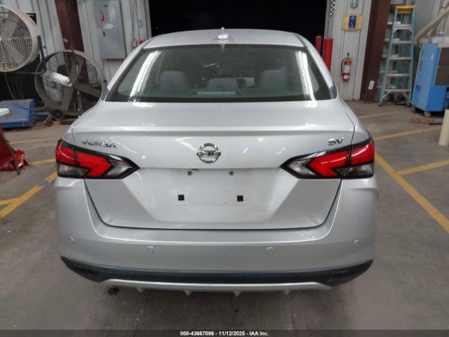 Nissan Versa Sv Xtronic Cvt Image 15