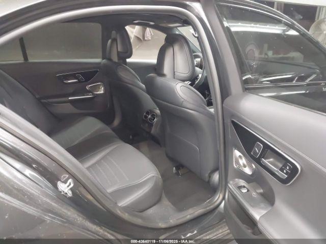 Mercedes-Benz C-Class Image 9