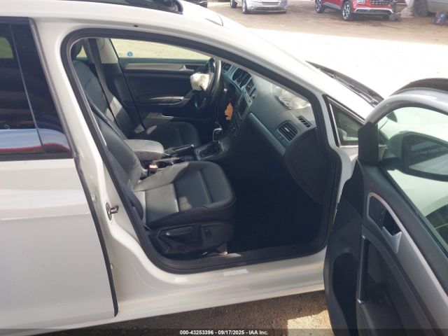 Volkswagen Golf Tsi Se 4-door Image 15