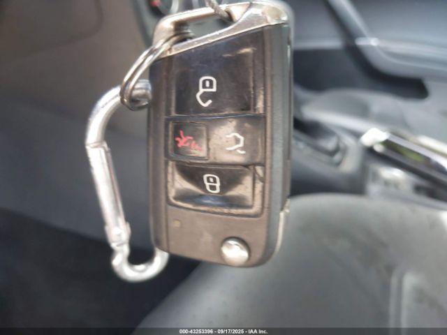 Volkswagen Golf Tsi Se 4-door Image 8