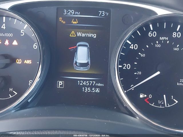 Nissan Rogue Sv Image 2