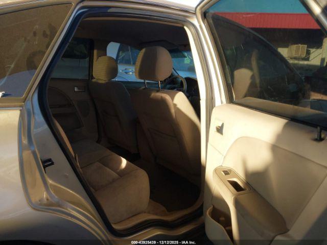 Ford Five Hundred Se Image 7