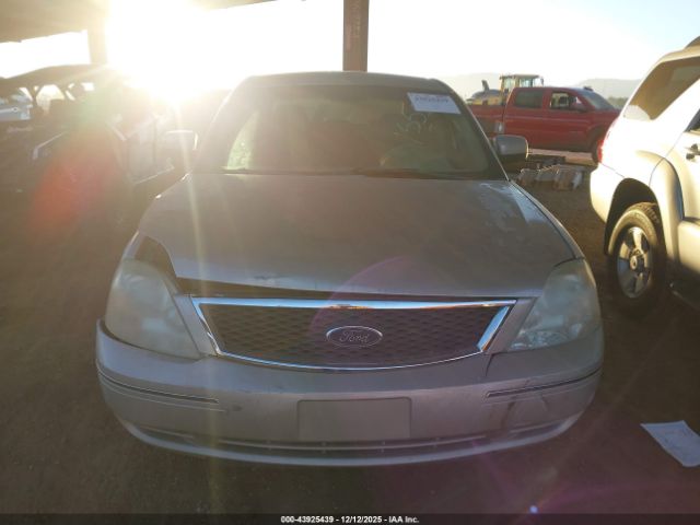 Ford Five Hundred Se Image 16