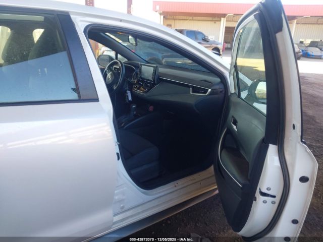 Toyota Corolla Se Image 3