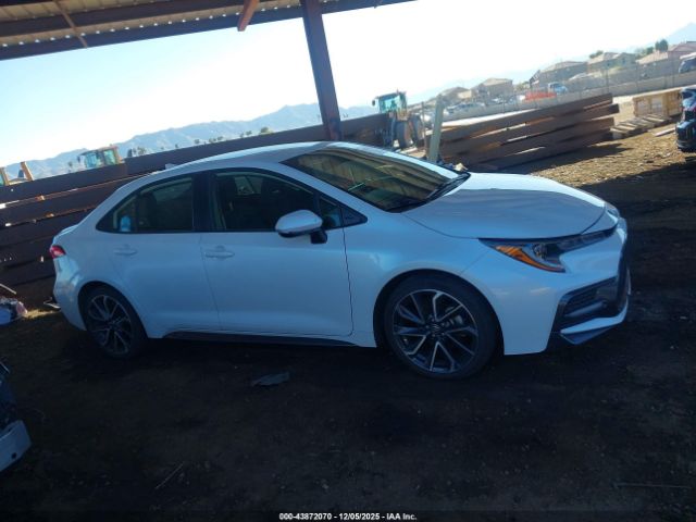 Toyota Corolla Se Image 16