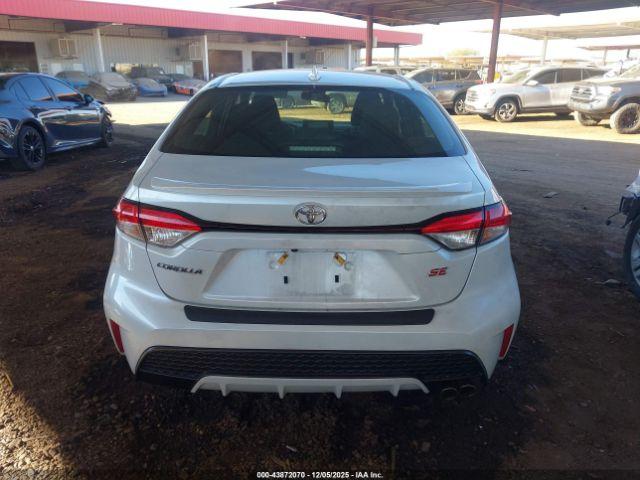 Toyota Corolla Se Image 4