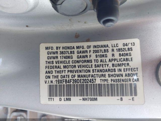 Honda Civic Image 10