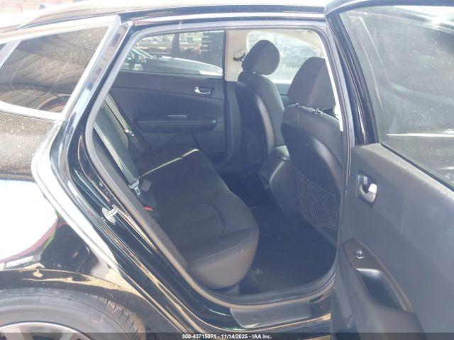 Kia Optima Lx Image 11