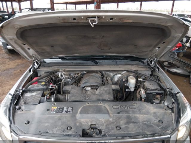 GMC Yukon Sle Image 12