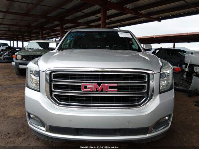GMC Yukon Sle Image 15