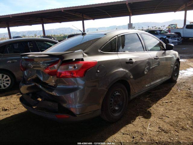 Ford Focus S Image 11