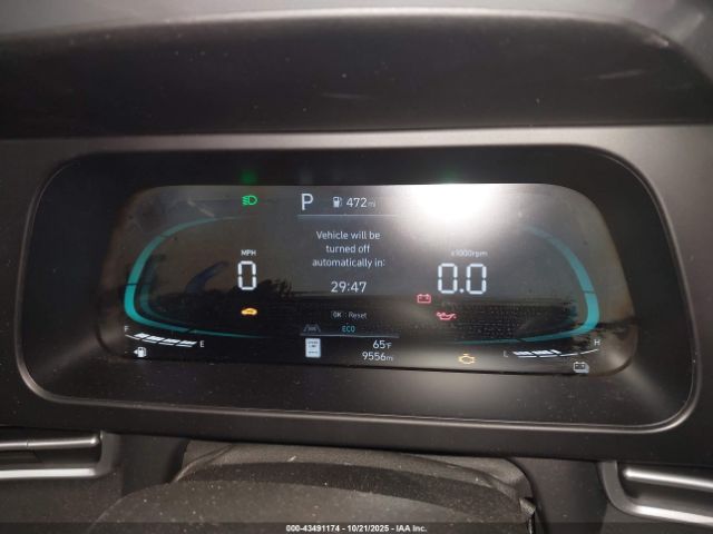 Hyundai ELANTRA Blue Image 10