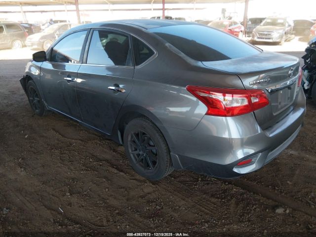 Nissan Sentra S Image 2