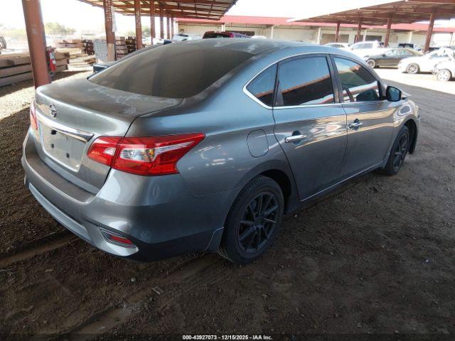 Nissan Sentra S Image 4