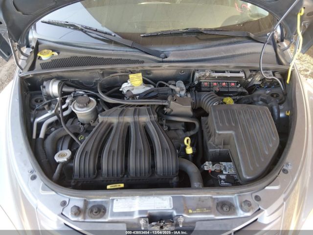 Chrysler PT Cruiser Touring Image 9