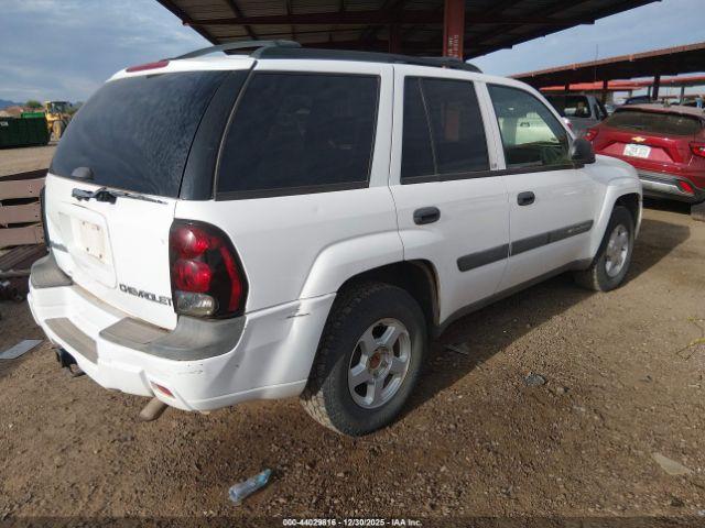 Chevrolet Trailblazer Ls Image 11