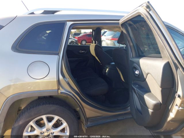 Jeep Cherokee Latitude Fwd Image 5