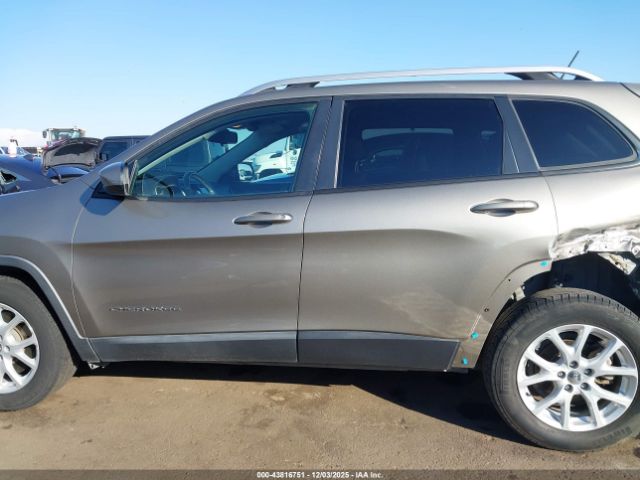 Jeep Cherokee Latitude Fwd Image 10