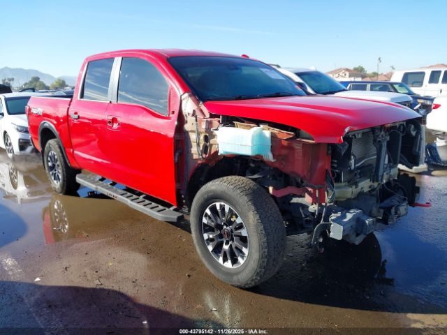 Nissan Titan Pro-4x 4x4 Image 12