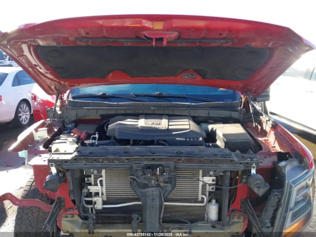 Nissan Titan Pro-4x 4x4 Image 8